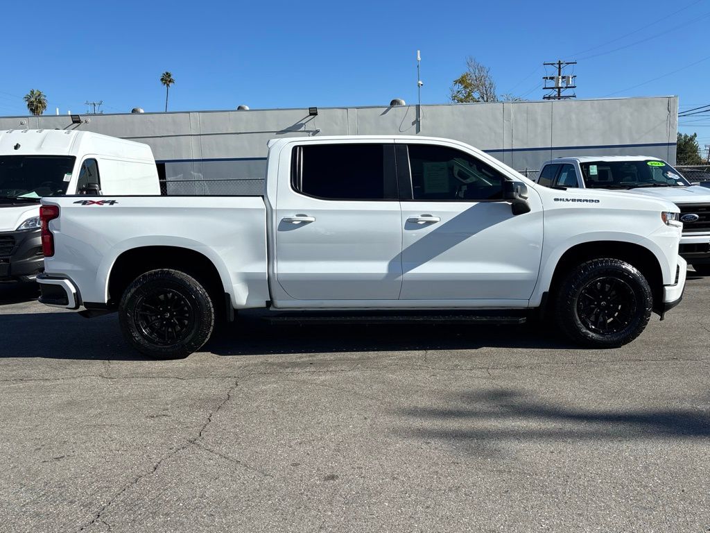 2021 Chevrolet Silverado 1500 RST photo 2