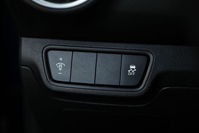 2022 Kia Forte LXS photo 18