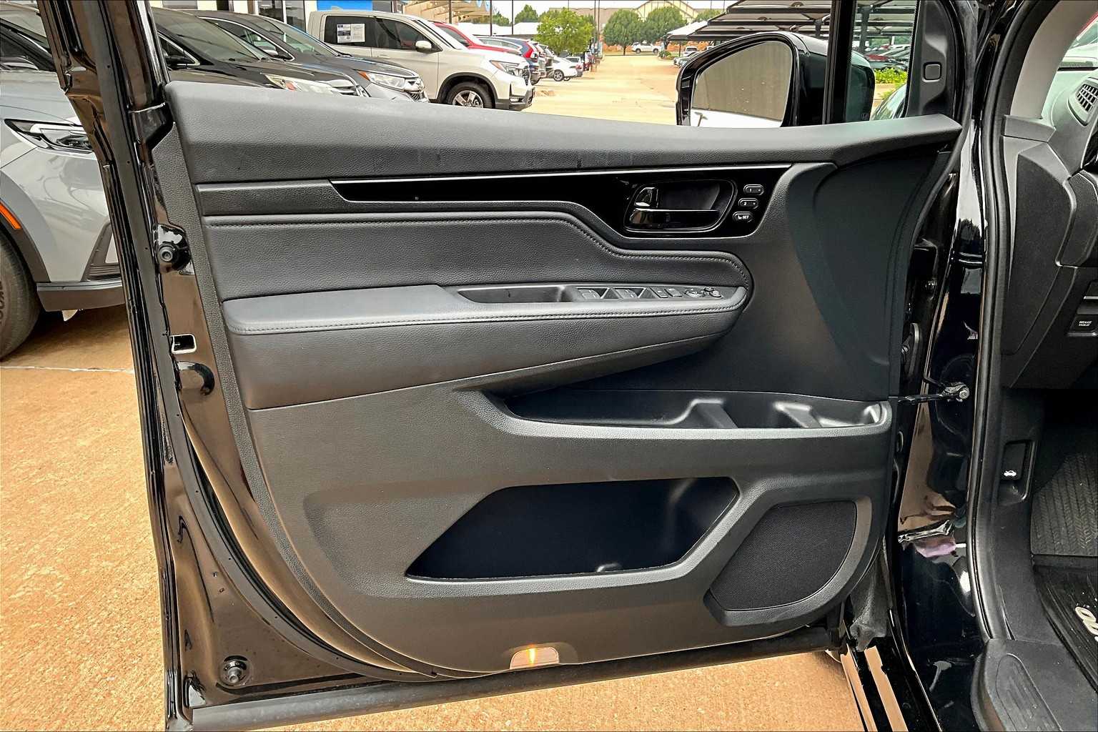 2023 Honda Odyssey Elite photo 19