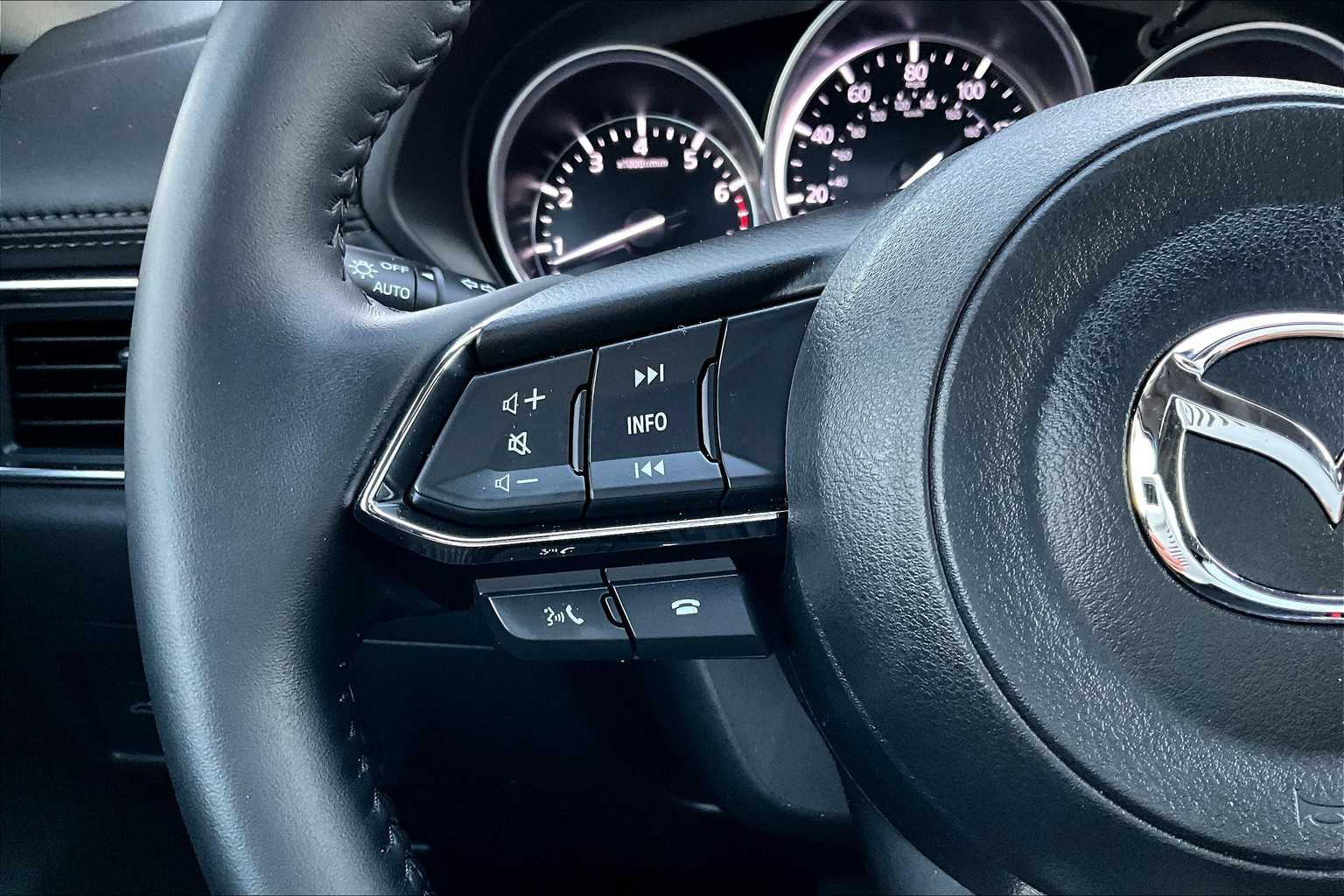 2024 Mazda CX-5 2.5 S Preferred photo 23