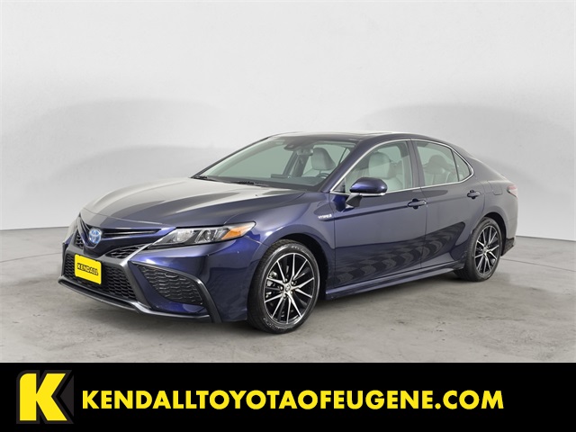 2021 Toyota Camry SE's photo