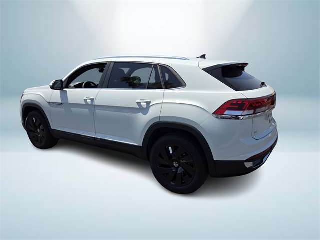 2025 Volkswagen Atlas Cross Sport SE Technology photo 3