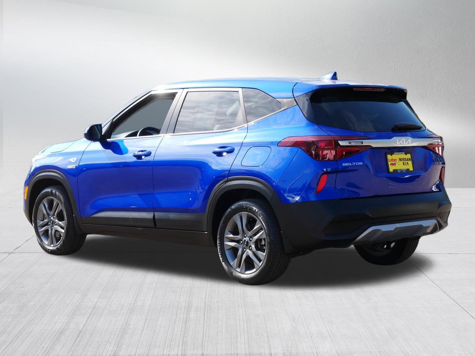 2023 Kia Seltos LX photo 5