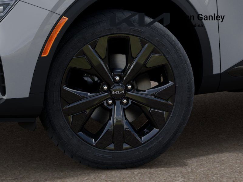 2025 Kia Sportage X-Line photo 3