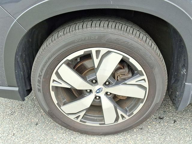 2021 Subaru Forester Touring photo 4