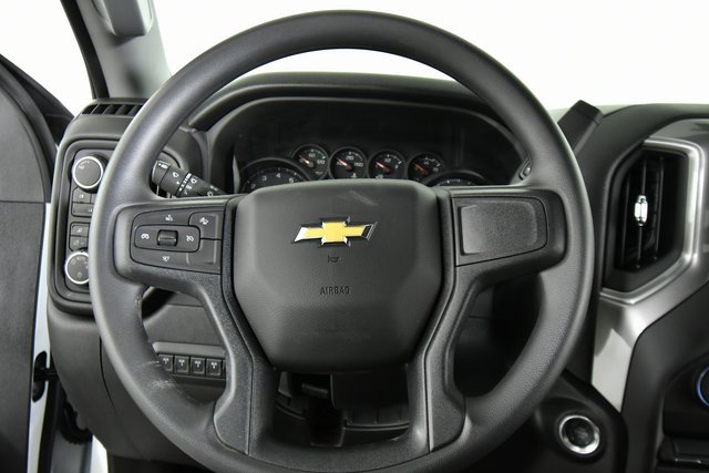 2025 Chevrolet Silverado 3500HD Work Truck photo 2