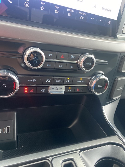 2025 Ford F-150 XLT photo 24