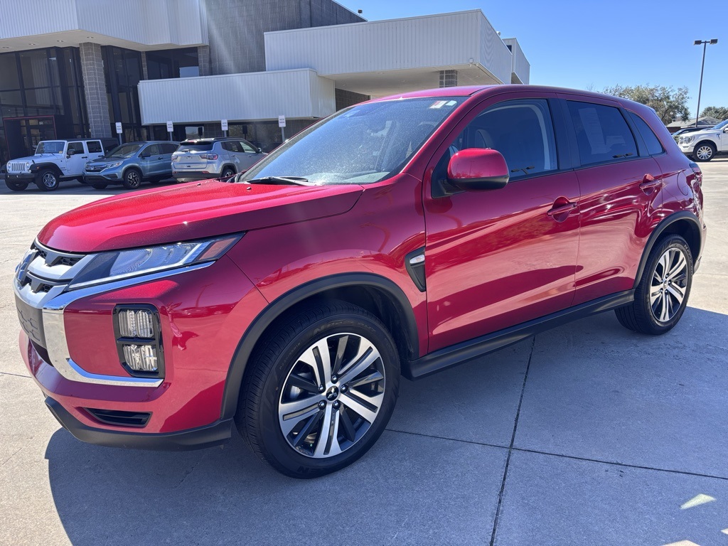 2024 Mitsubishi Outlander Sport ES photo 3