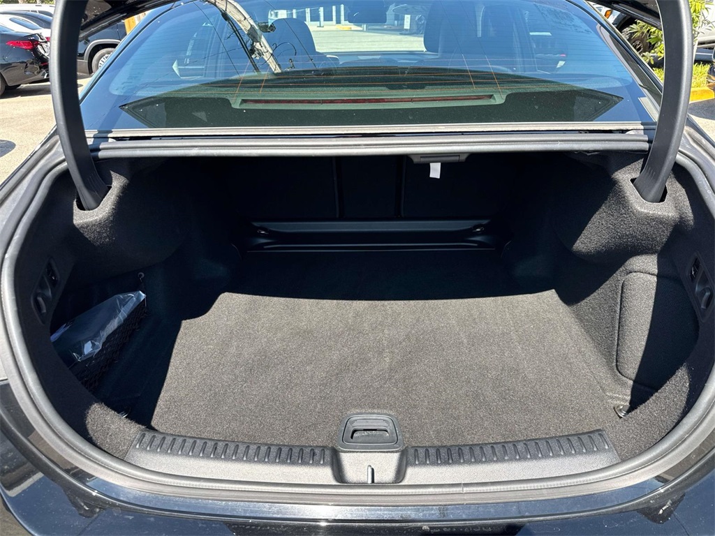 2025 Mercedes Benz E 350 photo 8