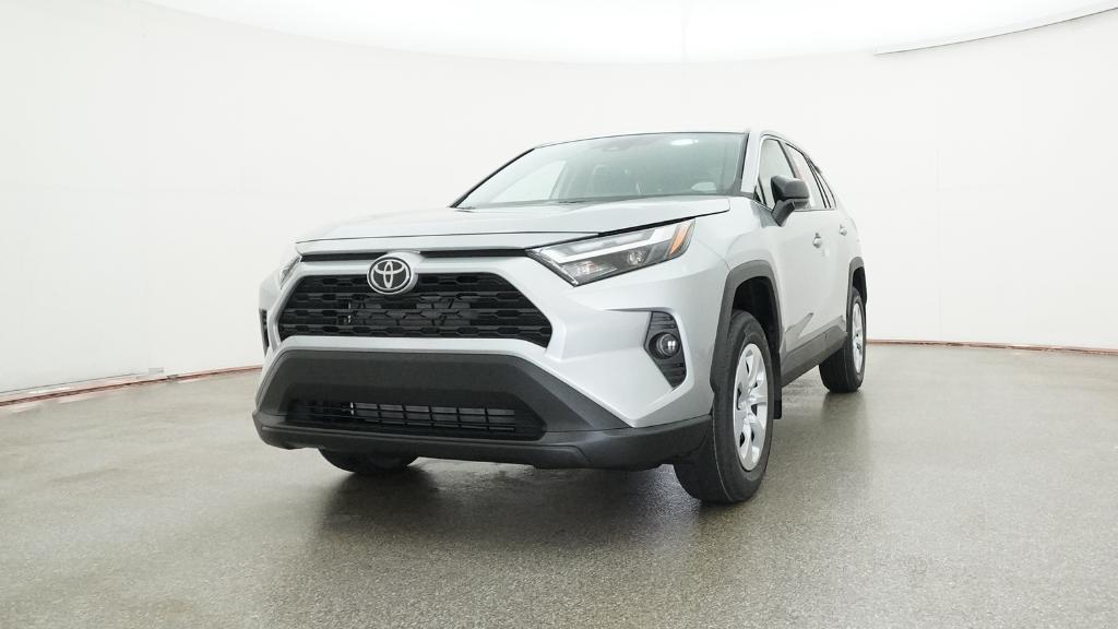 2025 Toyota RAV4 LE photo 4