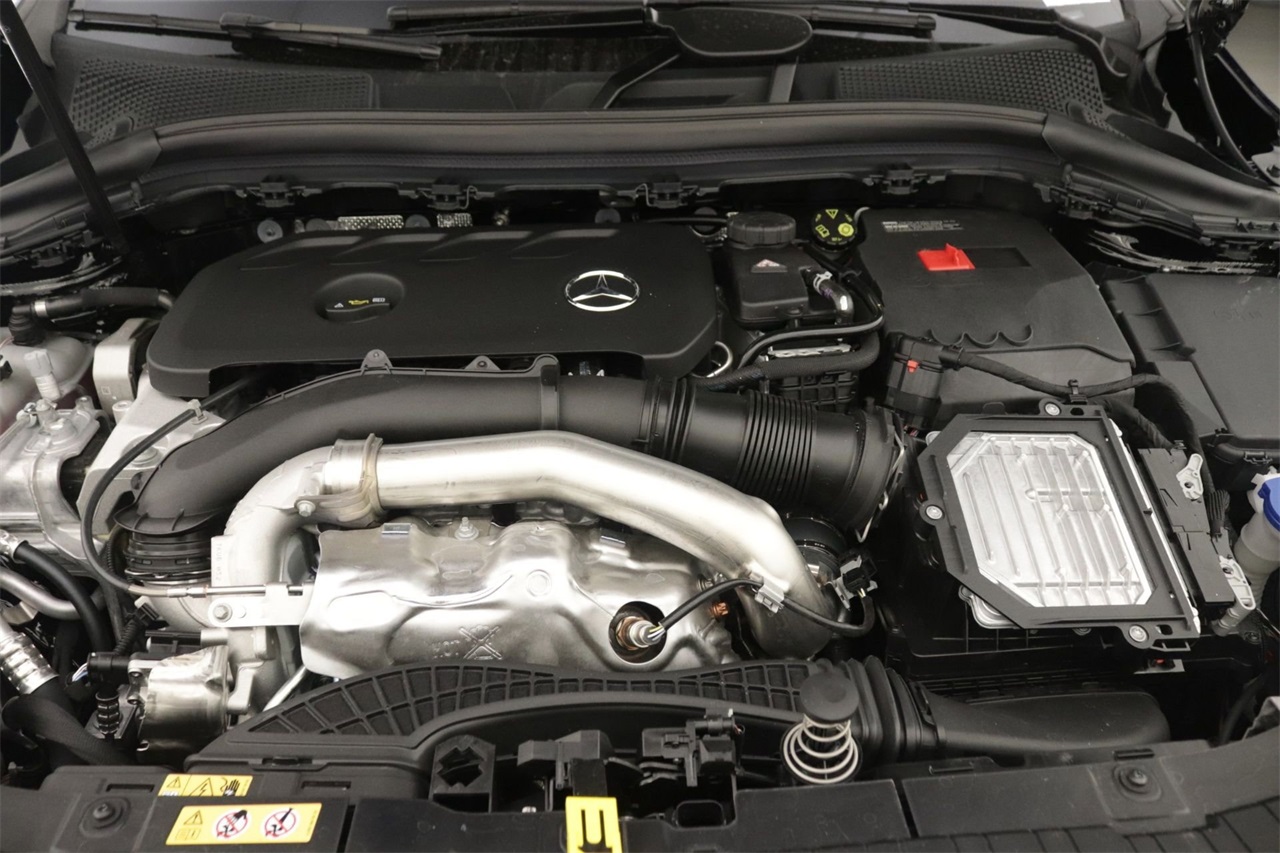 2026 Mercedes Benz GLA 250 photo 4
