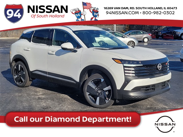 2025 Nissan Kicks SR AWD's photo