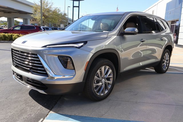 2025 Buick Enclave Preferred photo 3