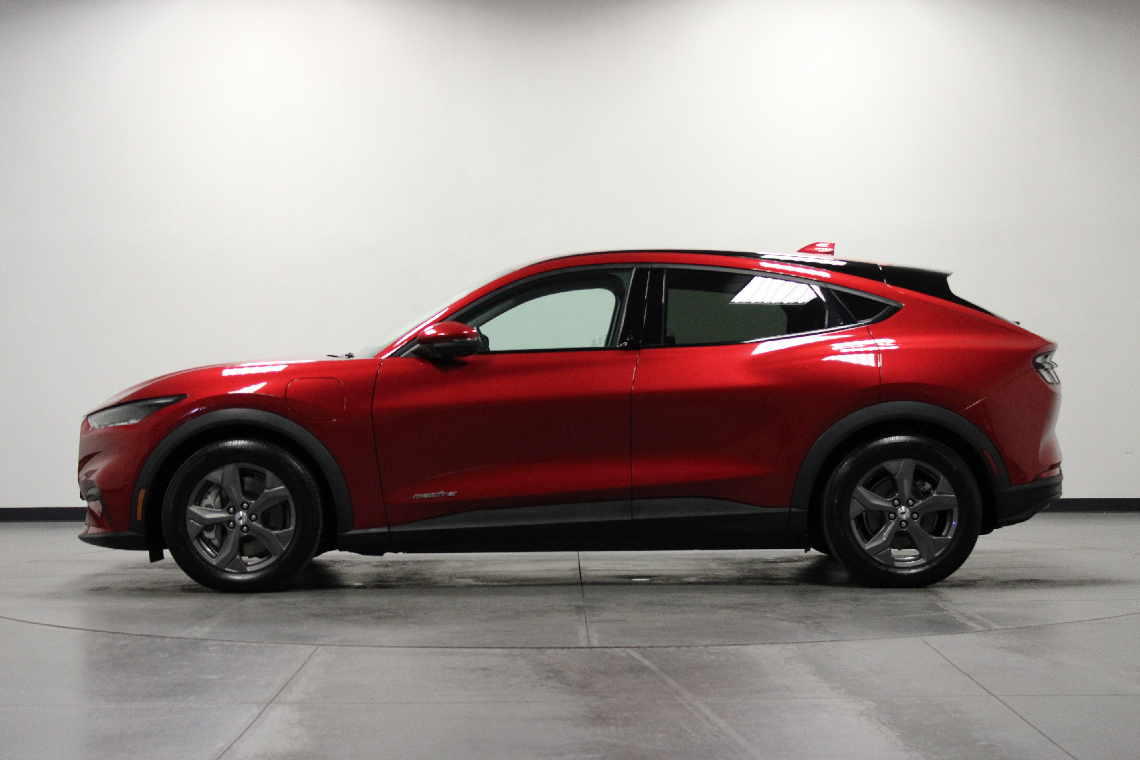 2021 Ford Mustang Mach-E Select photo 6
