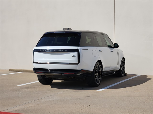 2022 Land Rover Range Rover SE photo 7