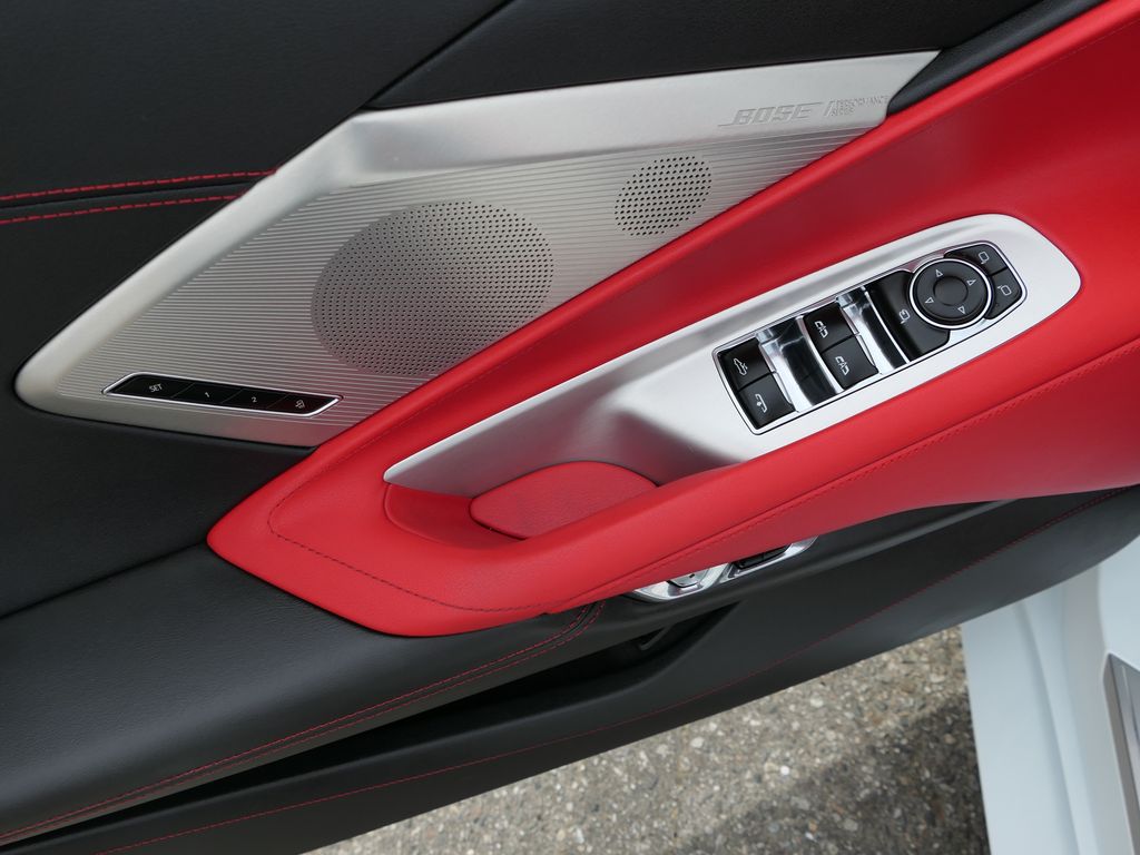2024 Chevrolet Corvette Stingray 2LT photo 10