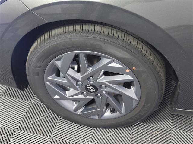2025 Hyundai Elantra Hybrid Blue photo 9