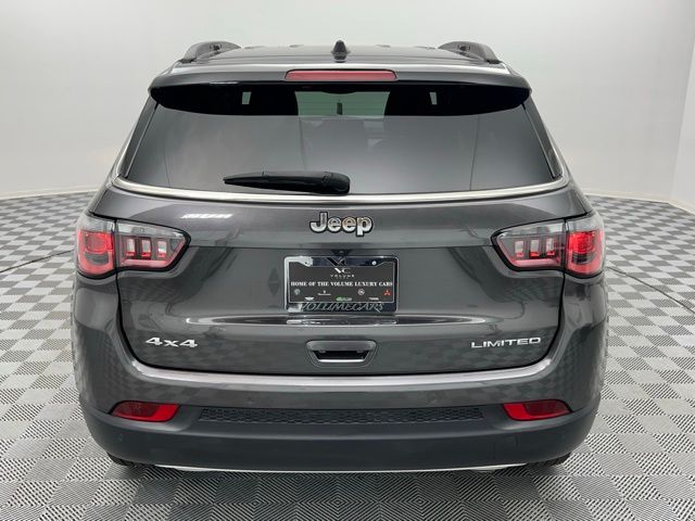 2023 Jeep Compass Limited photo 6