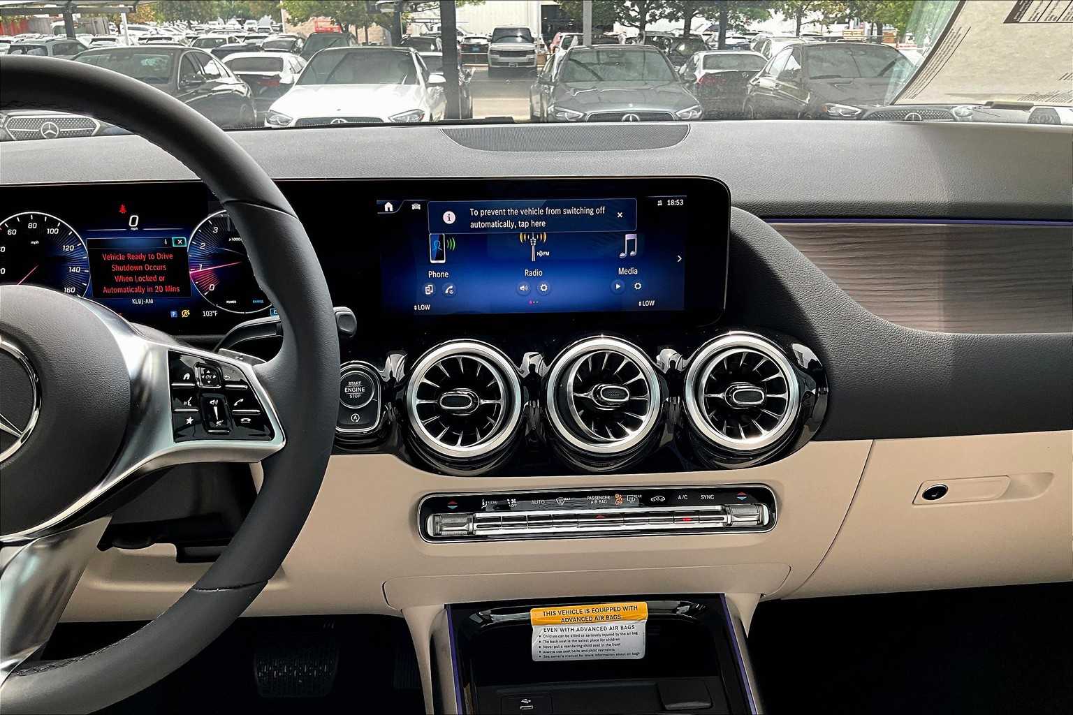 2026 Mercedes Benz GLA 250 photo 9