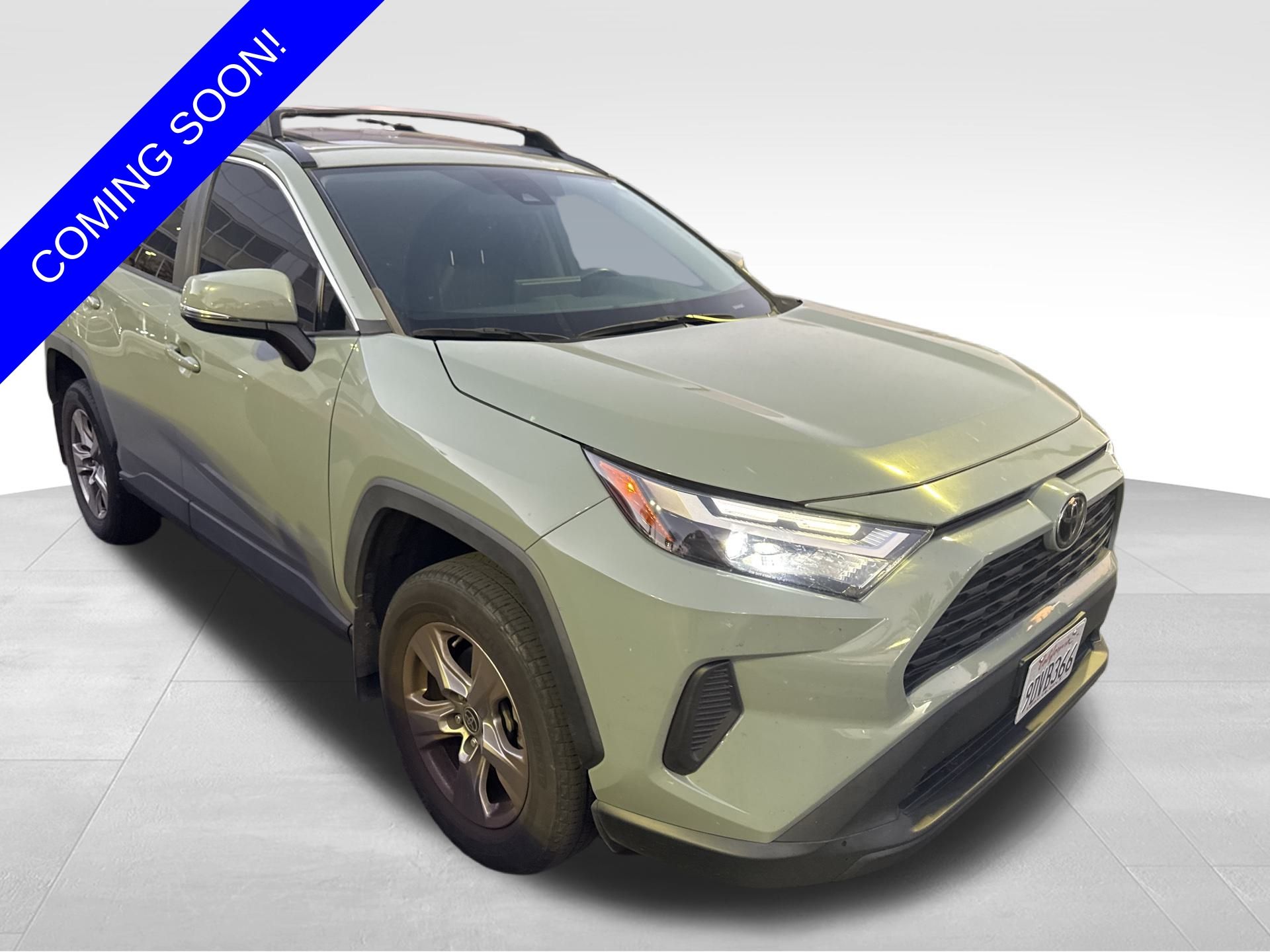 2022 Toyota RAV4 XLE's photo