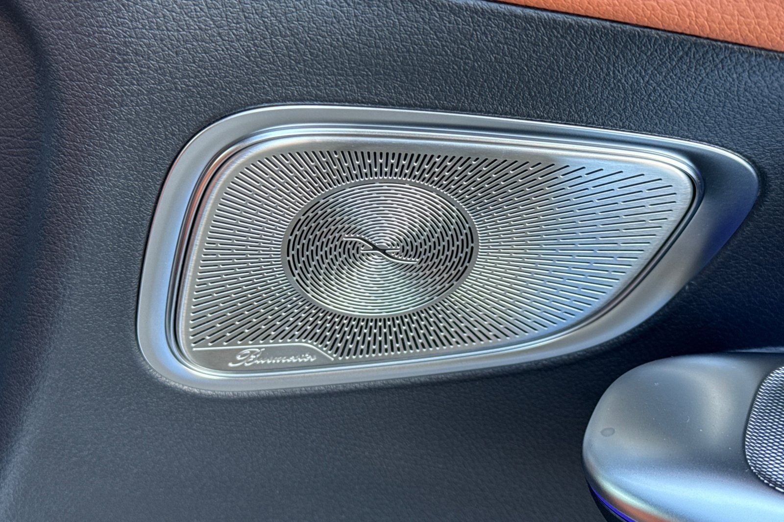 2026 Mercedes Benz GLC 300 photo 5