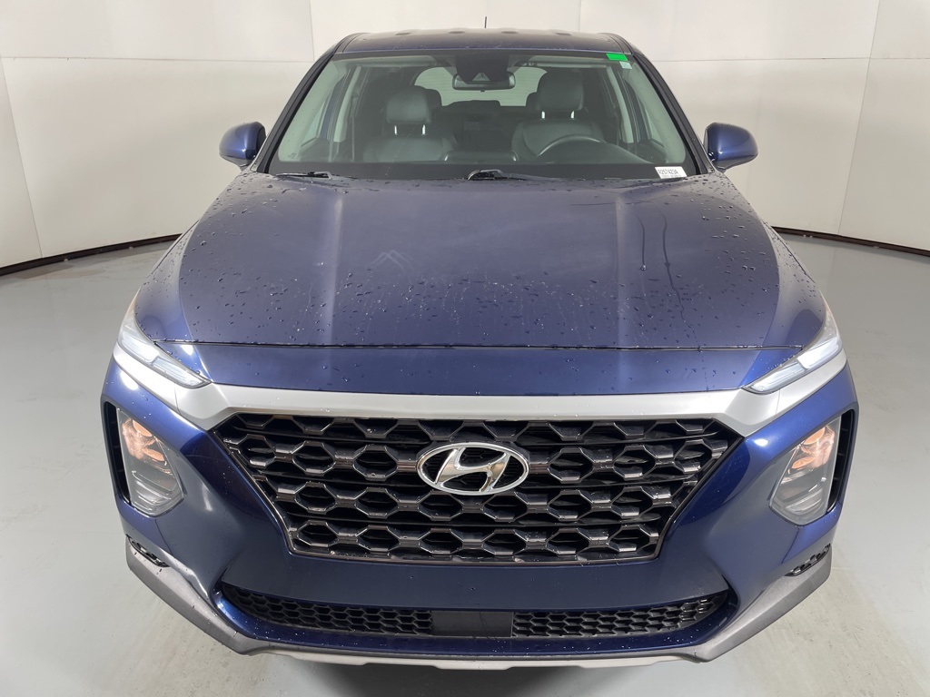2020 Hyundai Santa Fe SE photo 2