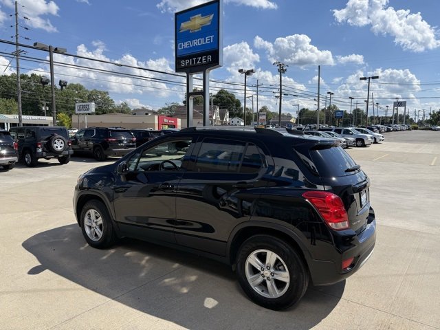 2022 Chevrolet Trax LT photo 5
