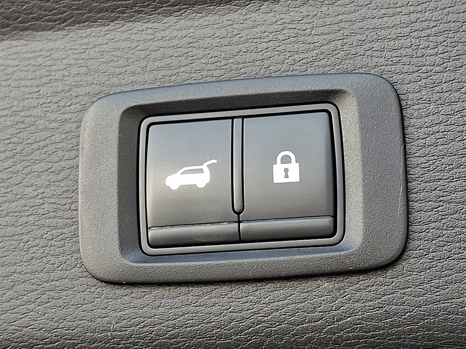 2022 Mitsubishi Outlander SE photo 27
