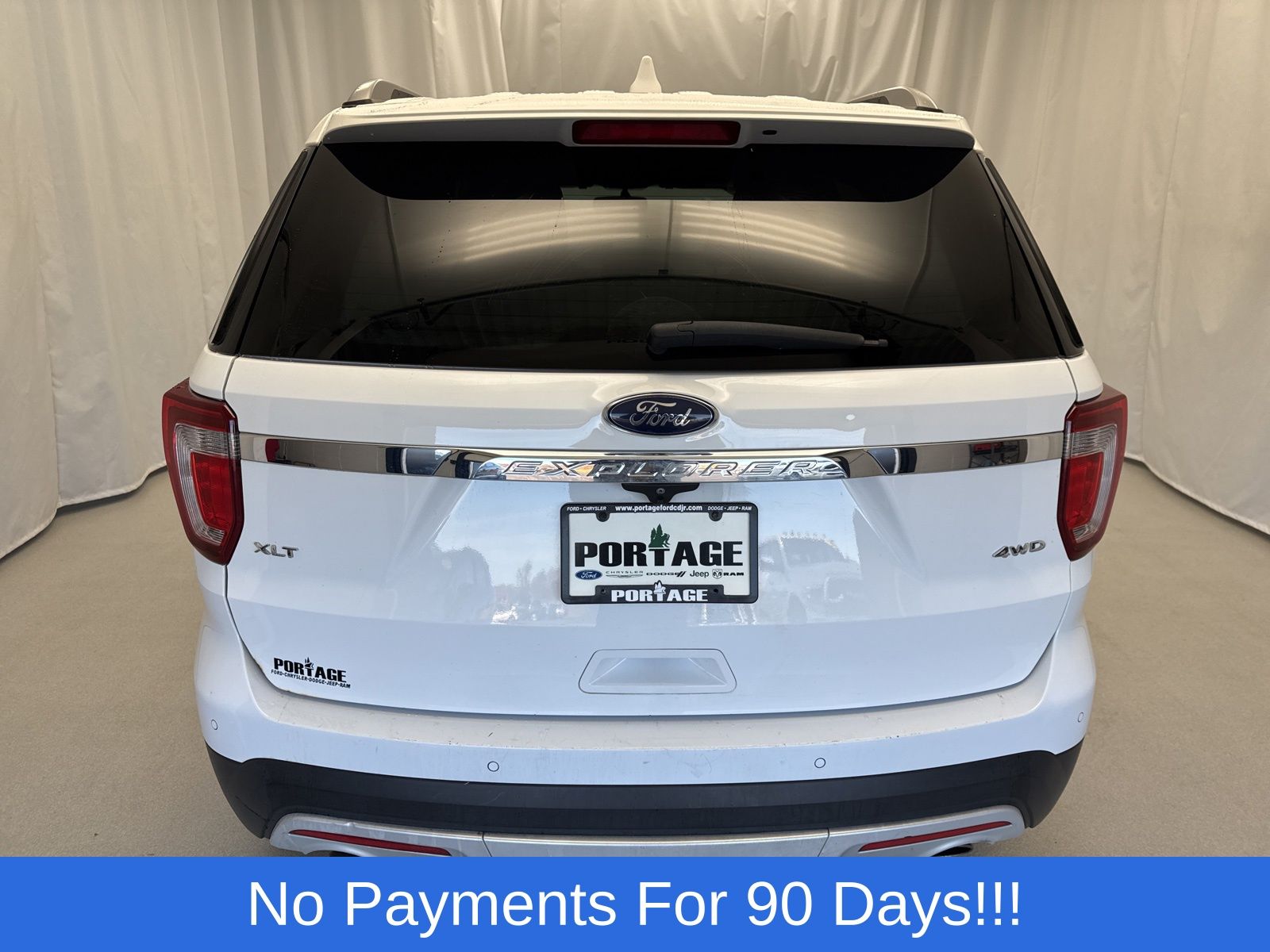 2017 Ford Explorer XLT photo 2