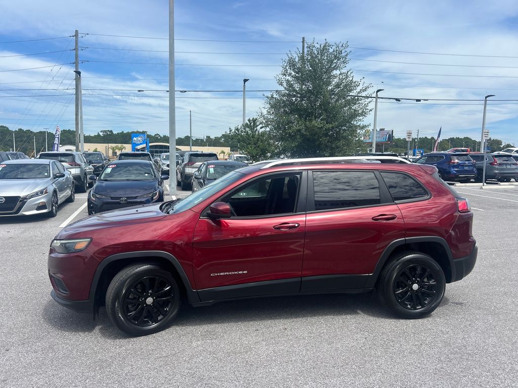 2021 Jeep Cherokee Latitude photo 4