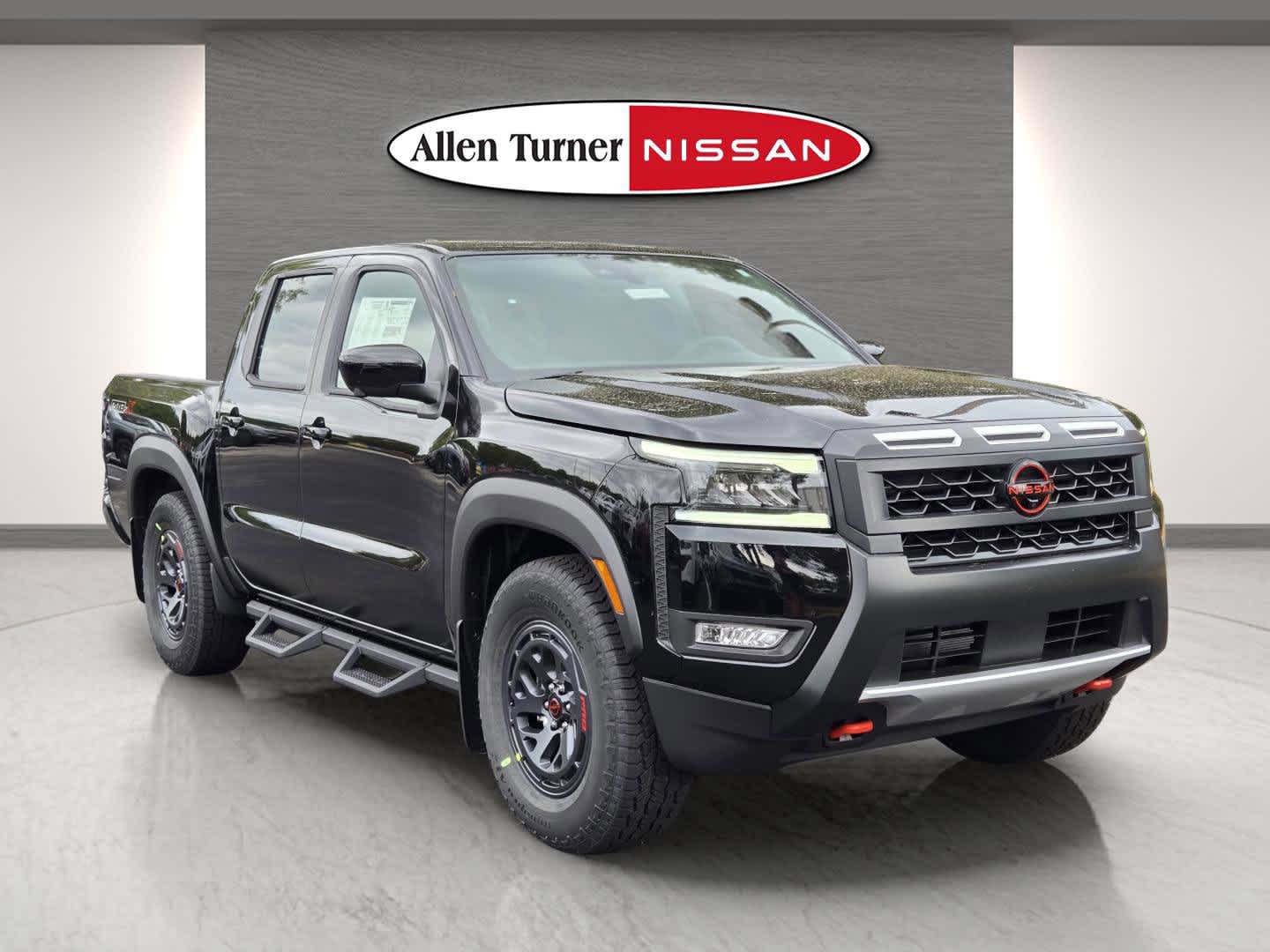 2026 Nissan Frontier PRO-X's photo