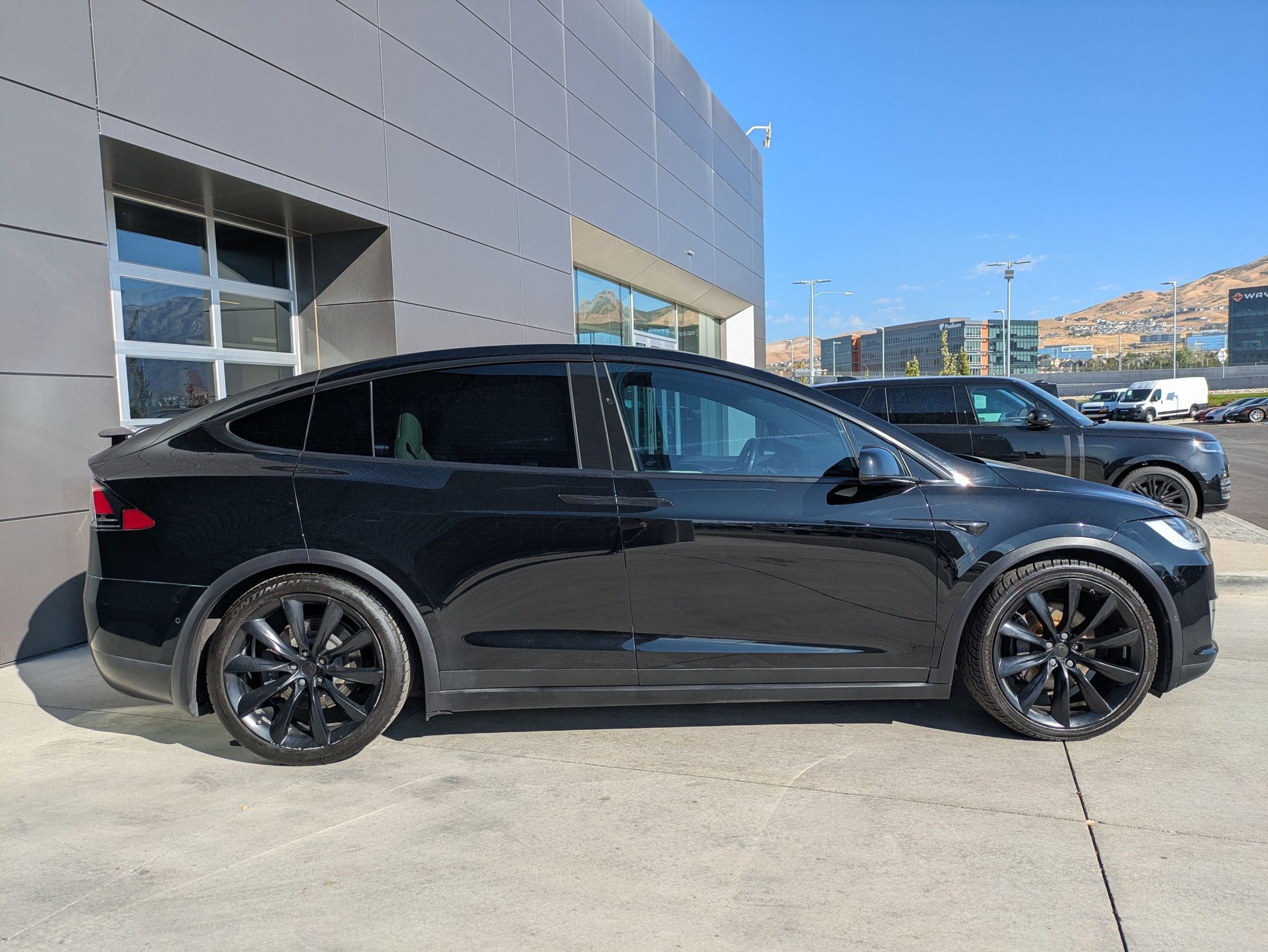 2018 Tesla Model X 100D photo 4
