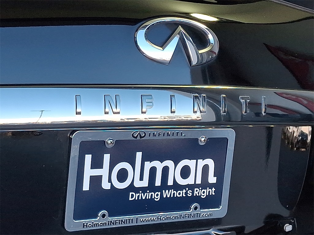 2015 Infiniti QX80 Limited photo 30