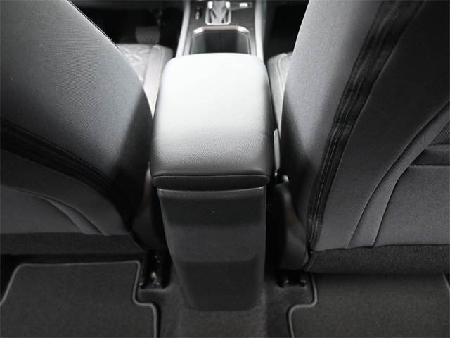 2025 Nissan Kicks SV photo 19