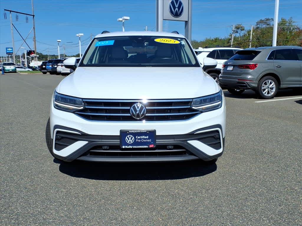 2023 Volkswagen Tiguan S photo 2