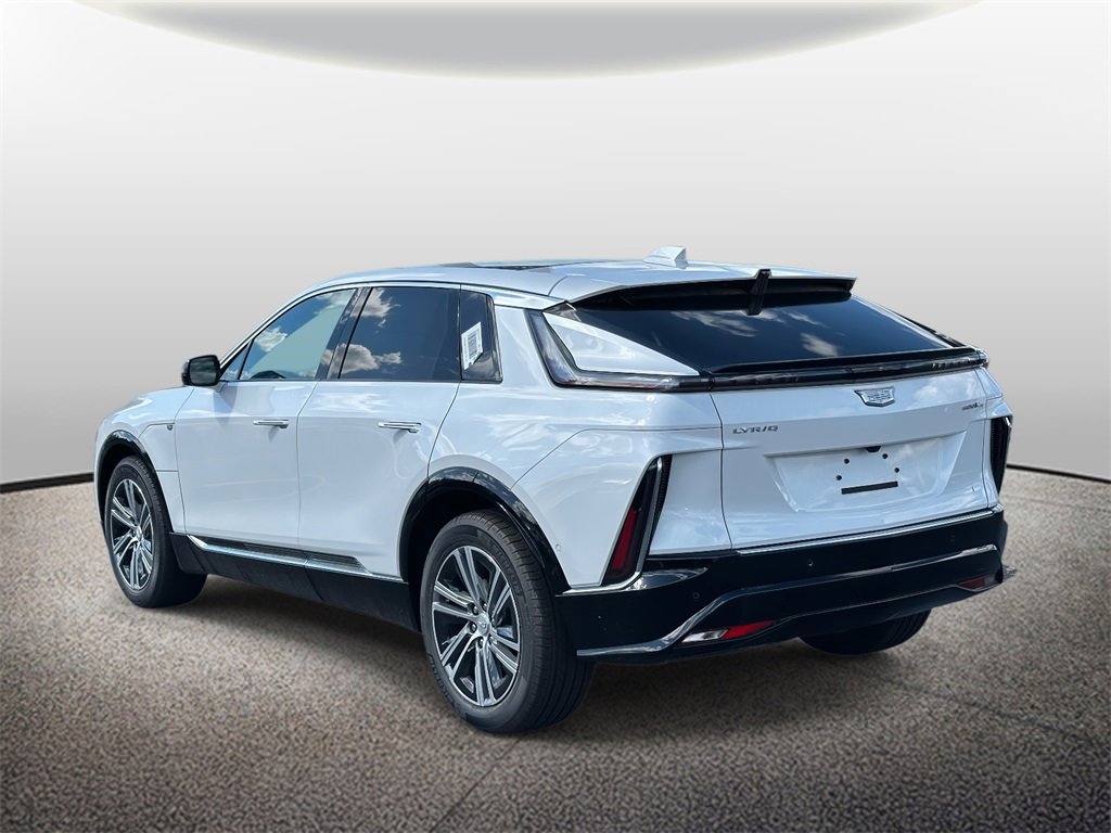 2025 Cadillac Lyriq Luxury photo 4