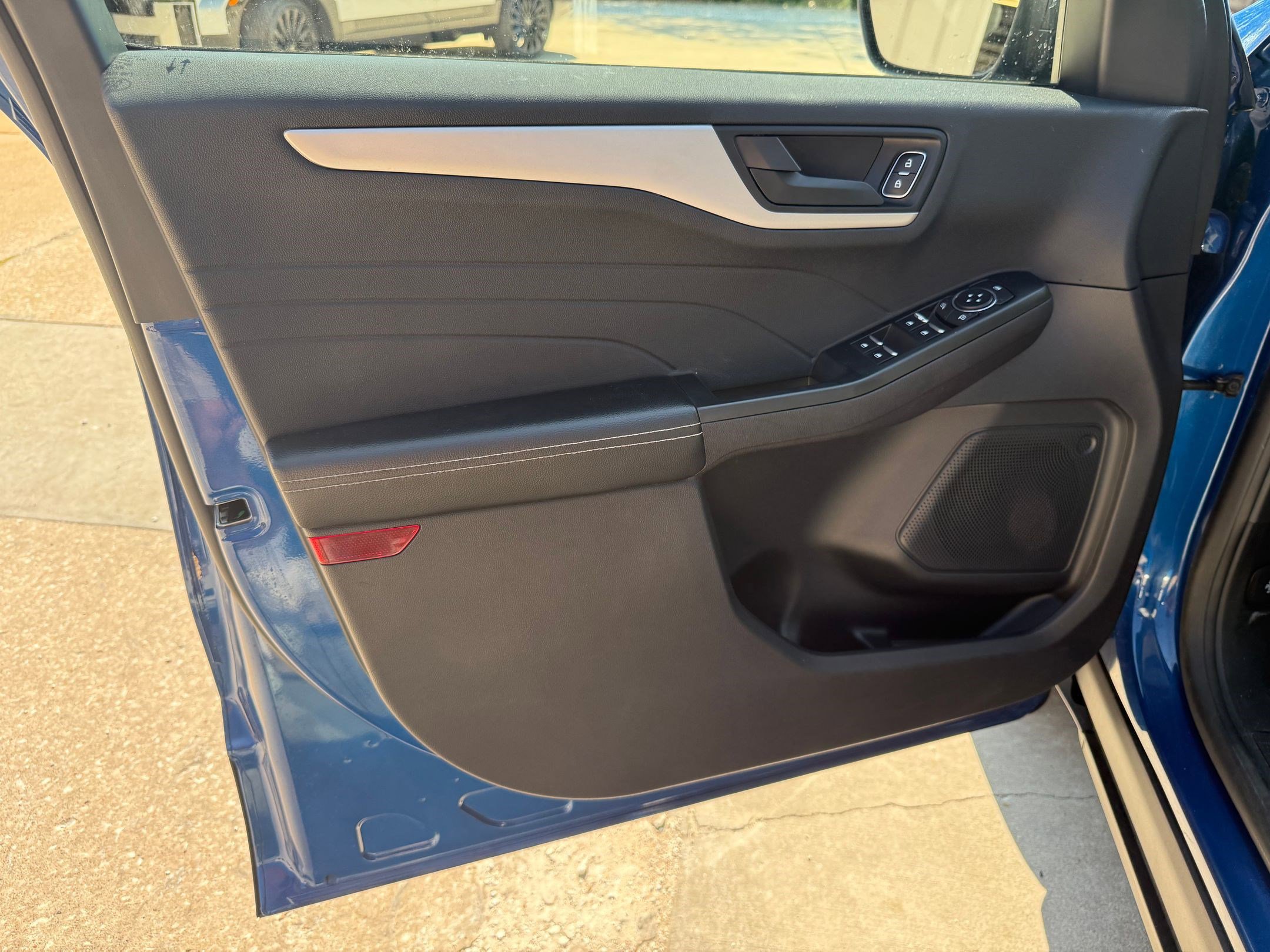 2022 Ford Escape SE photo 9
