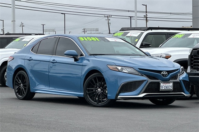 2023 Toyota Camry XSE photo 2
