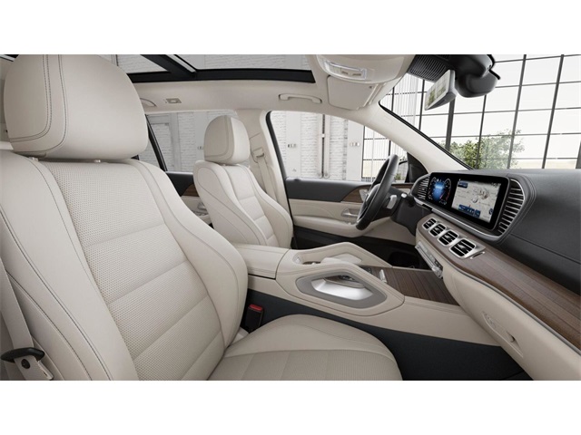 2026 Mercedes Benz GLS 450 4MATIC photo 4
