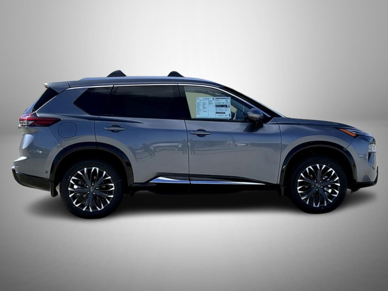 2026 Nissan Rogue Platinum photo 4