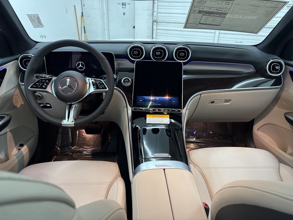 2026 Mercedes Benz GLC 300 photo 17