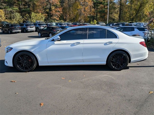 2017 Mercedes Benz E 300 Sedan photo 3