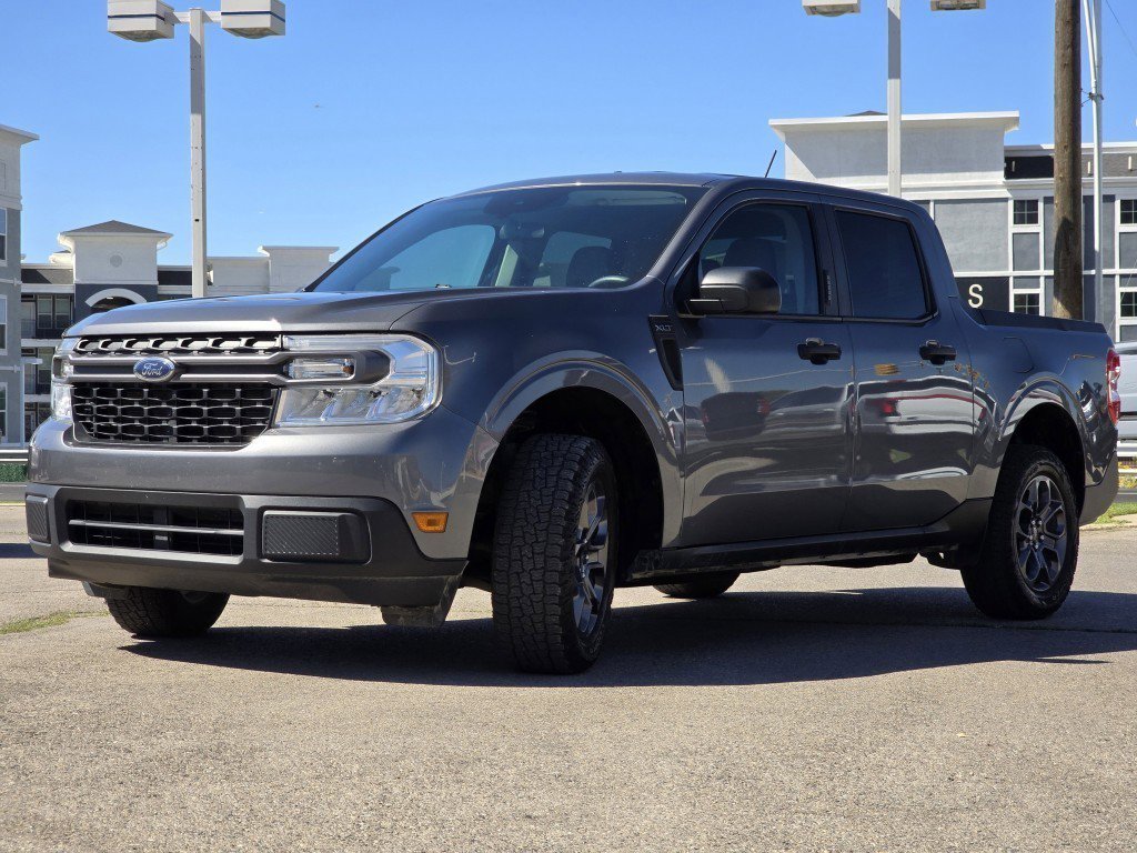 2022 Ford Maverick XLT photo 2