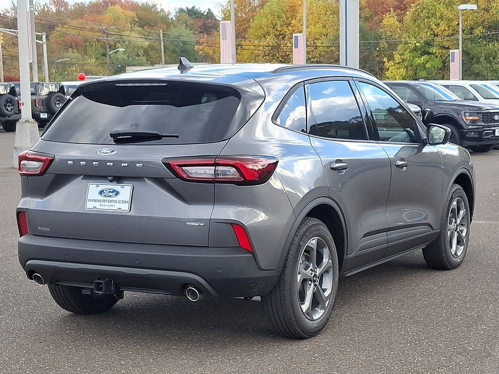 2026 Ford Escape ST-Line Select photo 4