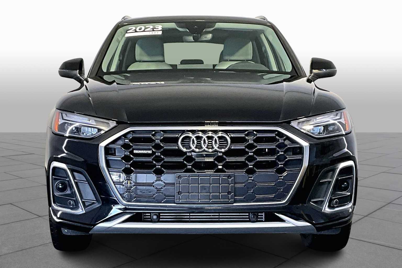 2023 Audi Q5 S line Premium Plus photo 3