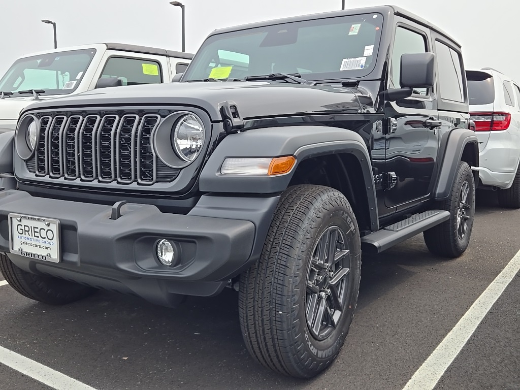 2025 Jeep Wrangler Sport S photo 3
