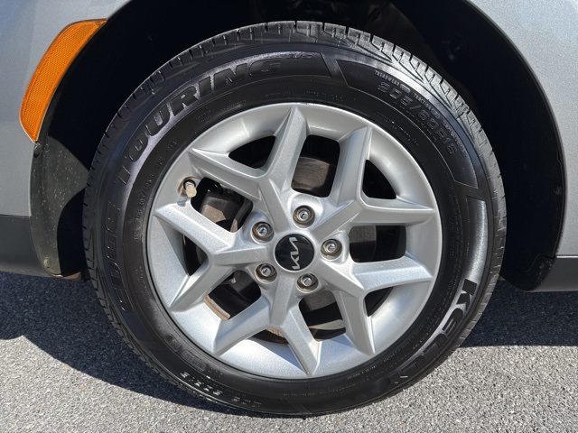 2022 Kia Soul LX photo 11
