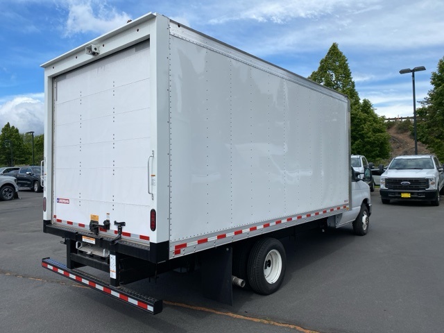 2024 Ford E-350 photo 3