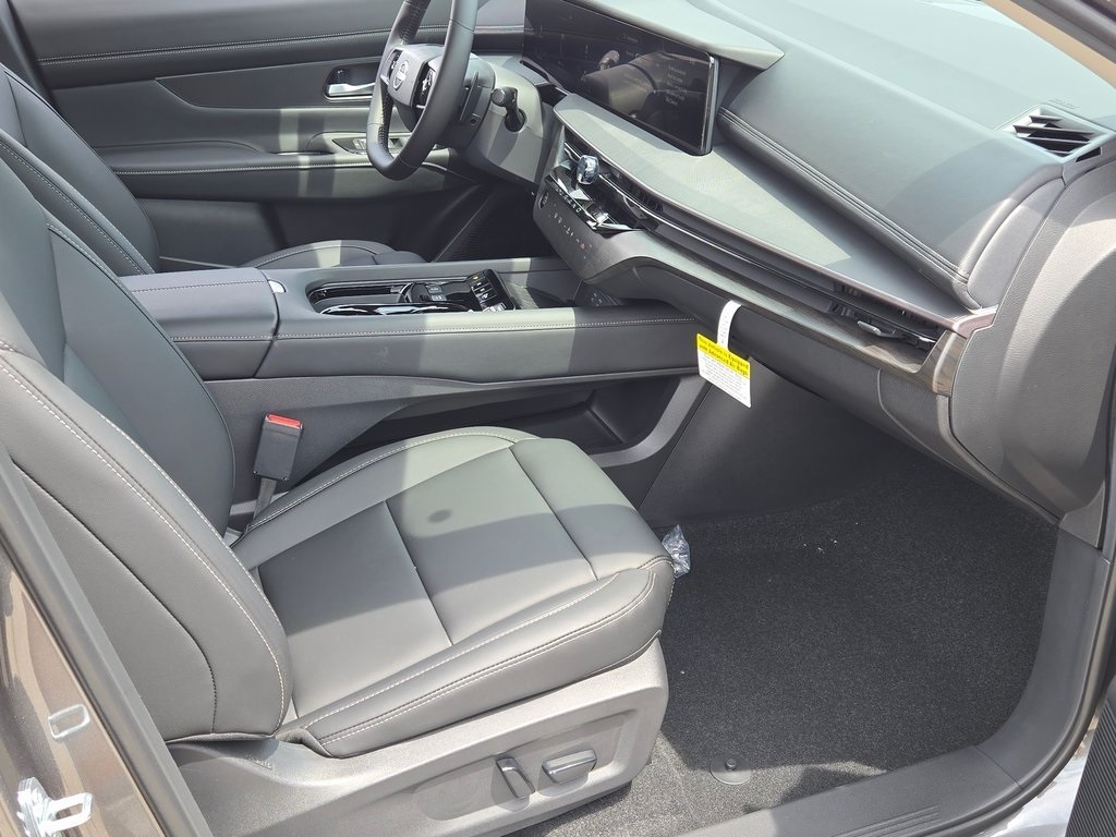 2025 Nissan Murano SV photo 3