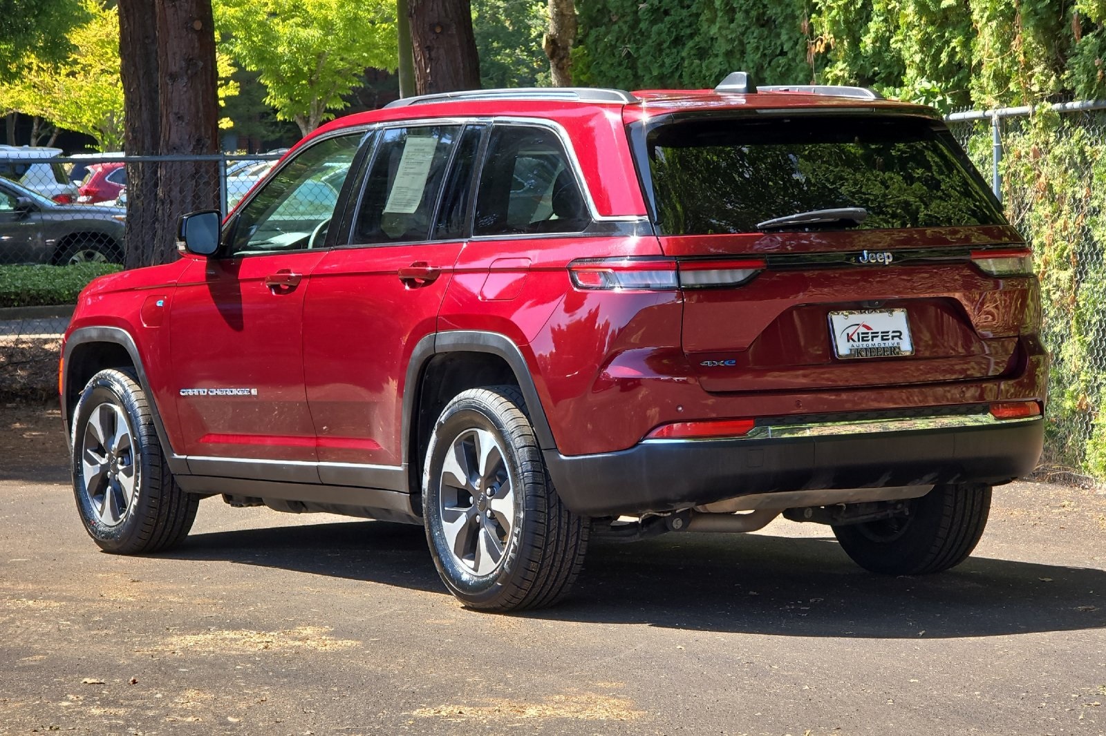 2023 Jeep Grand Cherokee 4xe photo 5